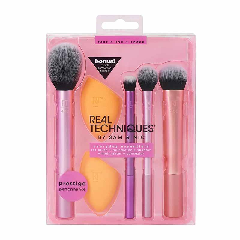 REAL TECHNIQUES Everyday Essentials Set Pinceaux+ 2 Eponges