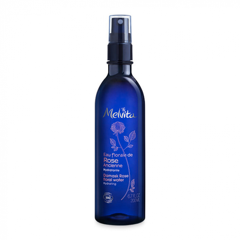 Eau-florale-de-rose-ancienne