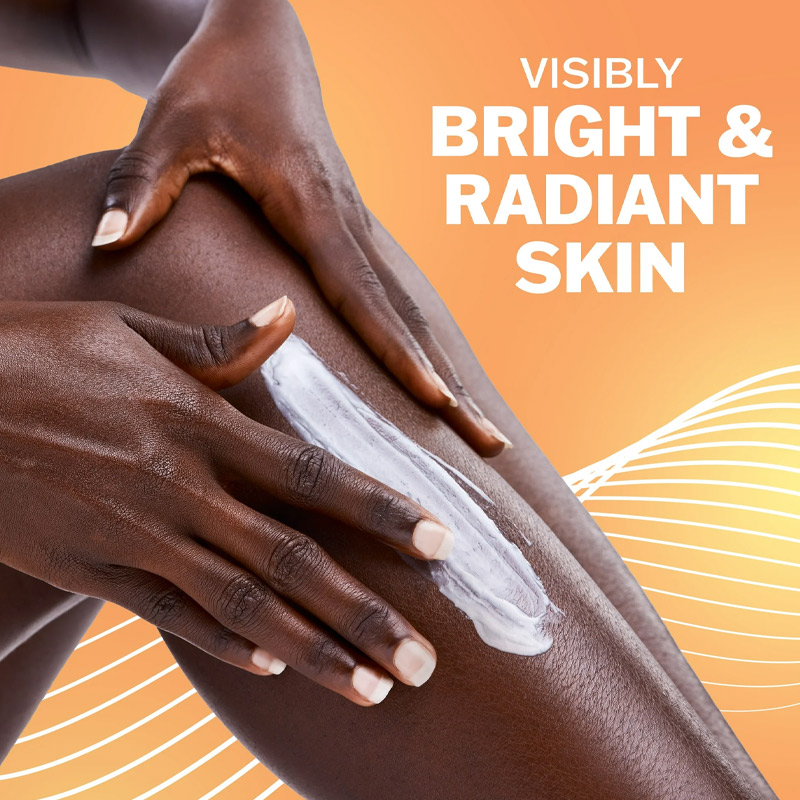 OLAY Vitamines C & B3 Lait Éclat Pour le Corps
