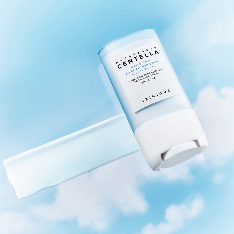 SKIN1004 Madagascar Hyalu-Cica Silky-Fit Stick Solaire SPF50+ PA++++
