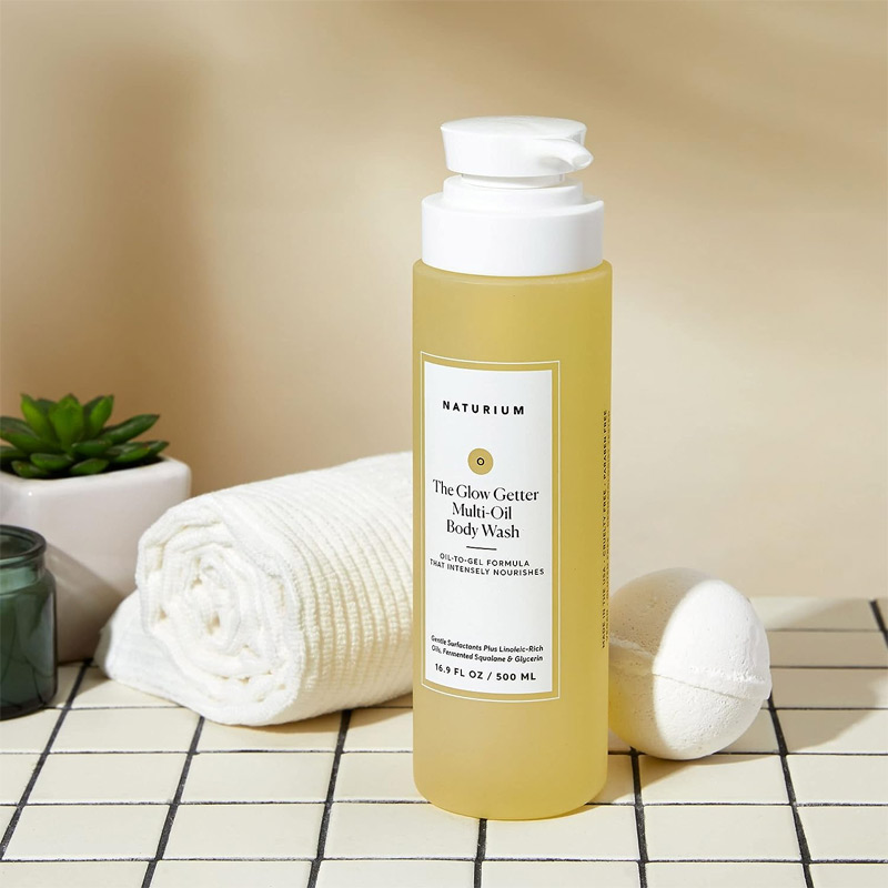 naturium-the-glow-wash